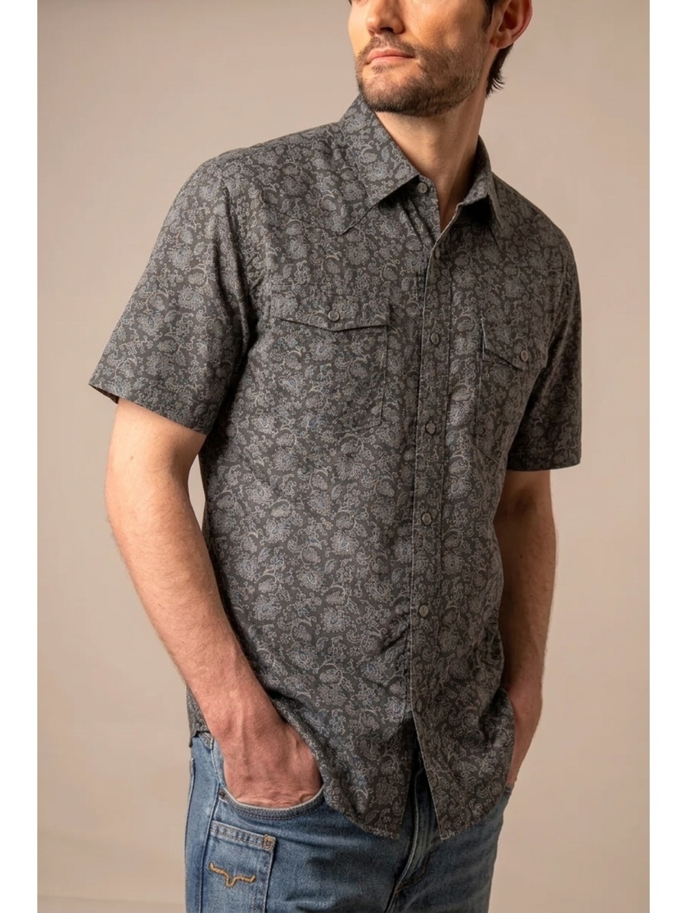 Banana Republic Mens Large Short Sleeve Paisley Button Down Shirt Soft Wash Gray
